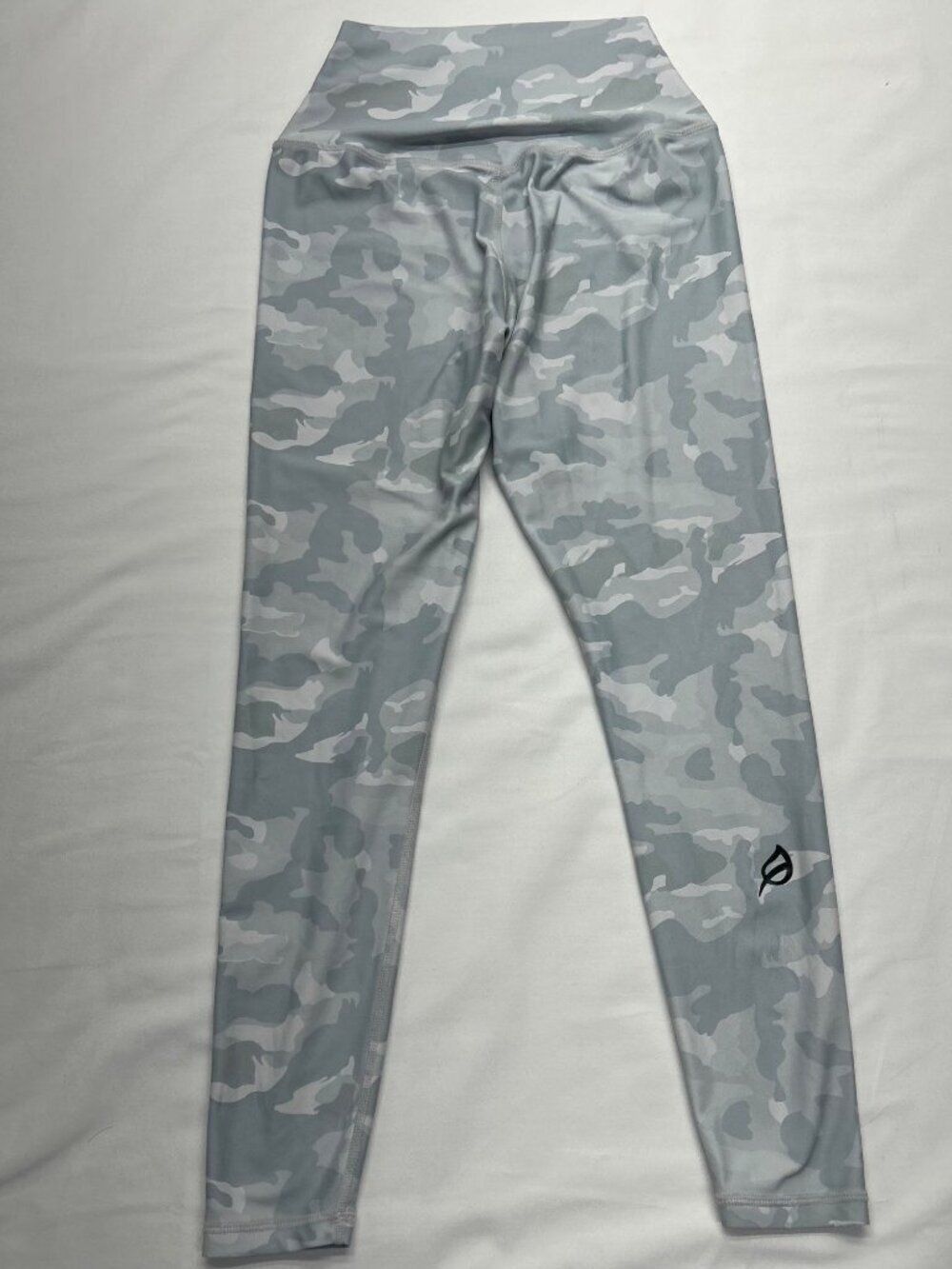 Ptula DesaRee High-Waisted Camo Leggings Small 73% Polyester 27% Spandex Gray &